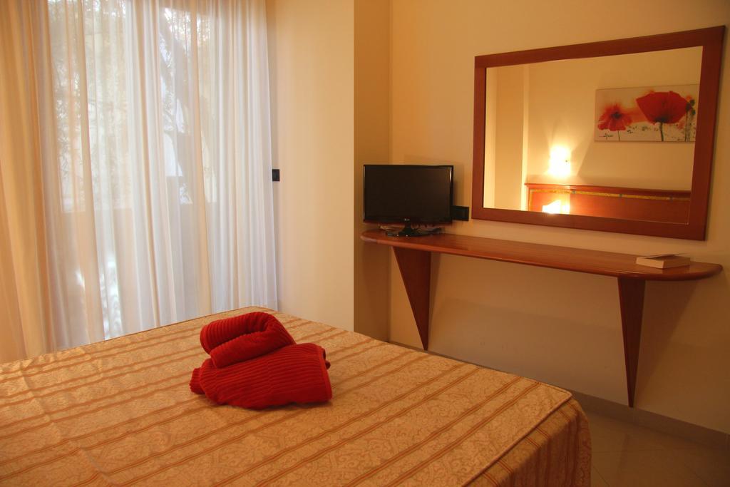 โฮเต็ล เรสซิเดนซ์ ปิกโกโล Aparthotel ปาร์เกลียา ห้อง รูปภาพ