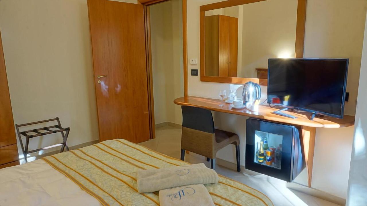 โฮเต็ล เรสซิเดนซ์ ปิกโกโล Aparthotel ปาร์เกลียา ภายนอก รูปภาพ