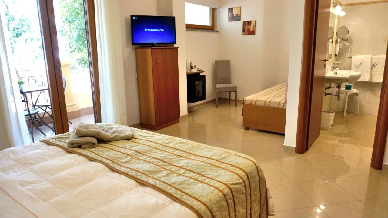 โฮเต็ล เรสซิเดนซ์ ปิกโกโล Aparthotel ปาร์เกลียา ภายนอก รูปภาพ
