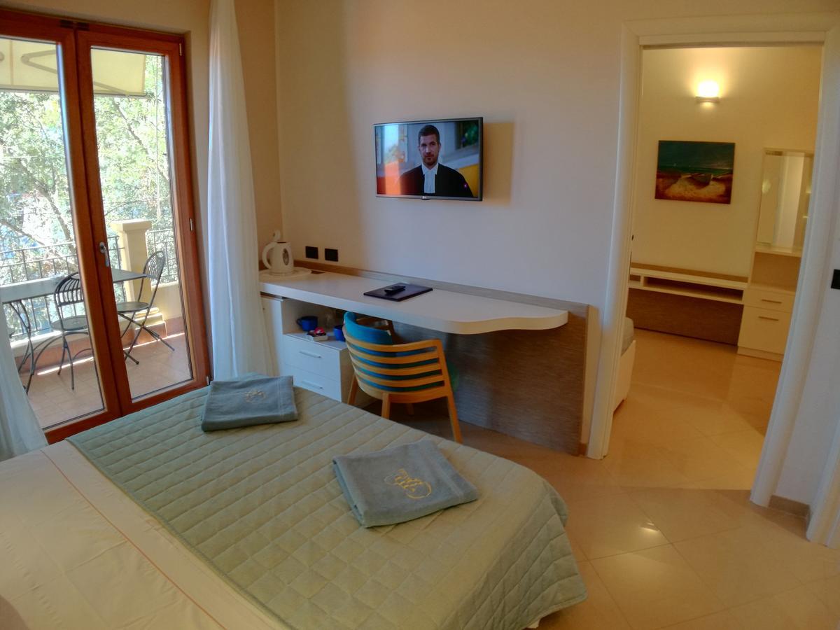 โฮเต็ล เรสซิเดนซ์ ปิกโกโล Aparthotel ปาร์เกลียา ภายนอก รูปภาพ