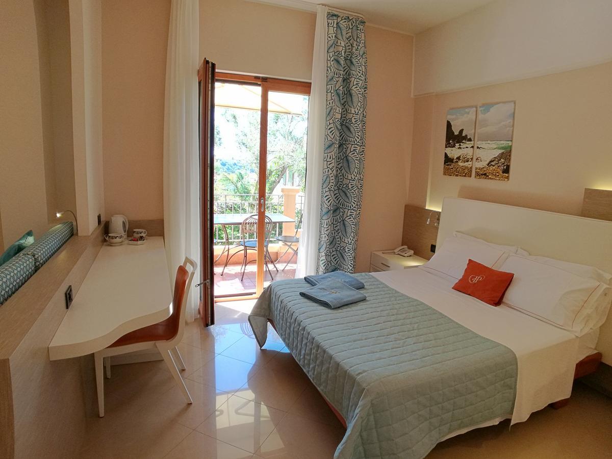 โฮเต็ล เรสซิเดนซ์ ปิกโกโล Aparthotel ปาร์เกลียา ภายนอก รูปภาพ
